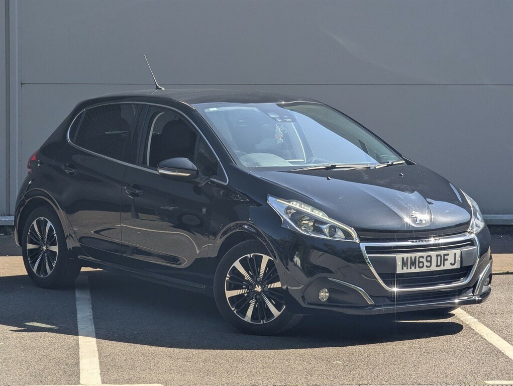 Peugeot 208 1.2 Puretech Tech Edition Euro 6 Ss Black