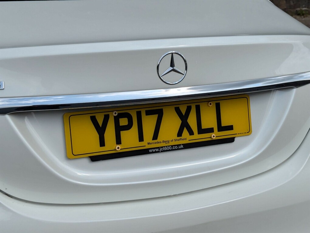 Mercedes-Benz C Class C220d Amg Line 9G-tronic Silver #27