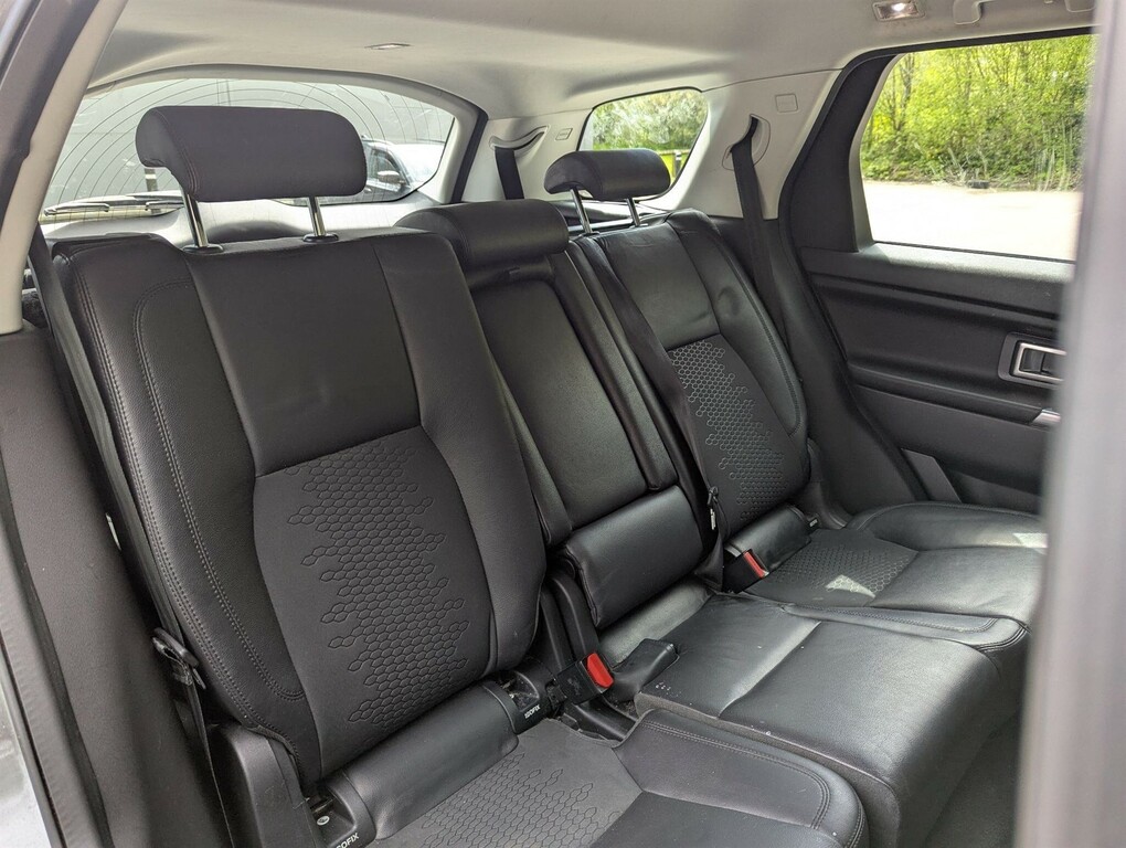 Land Rover Discovery Sport Se Tech Red #9