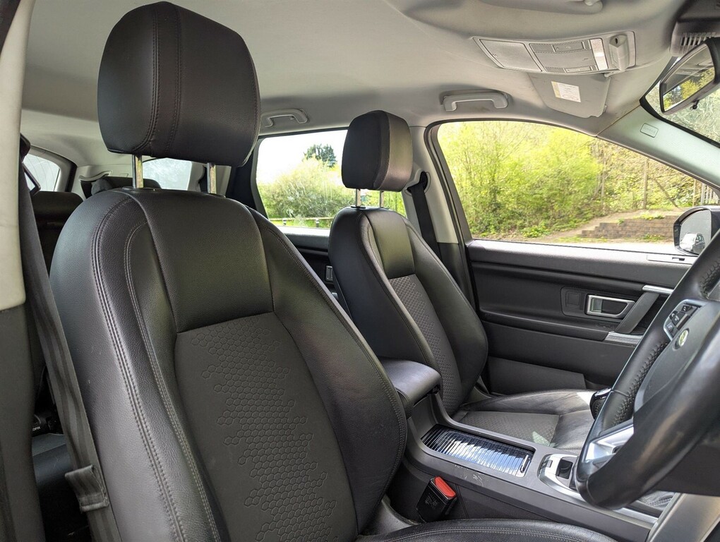 Land Rover Discovery Sport Se Tech Red #7