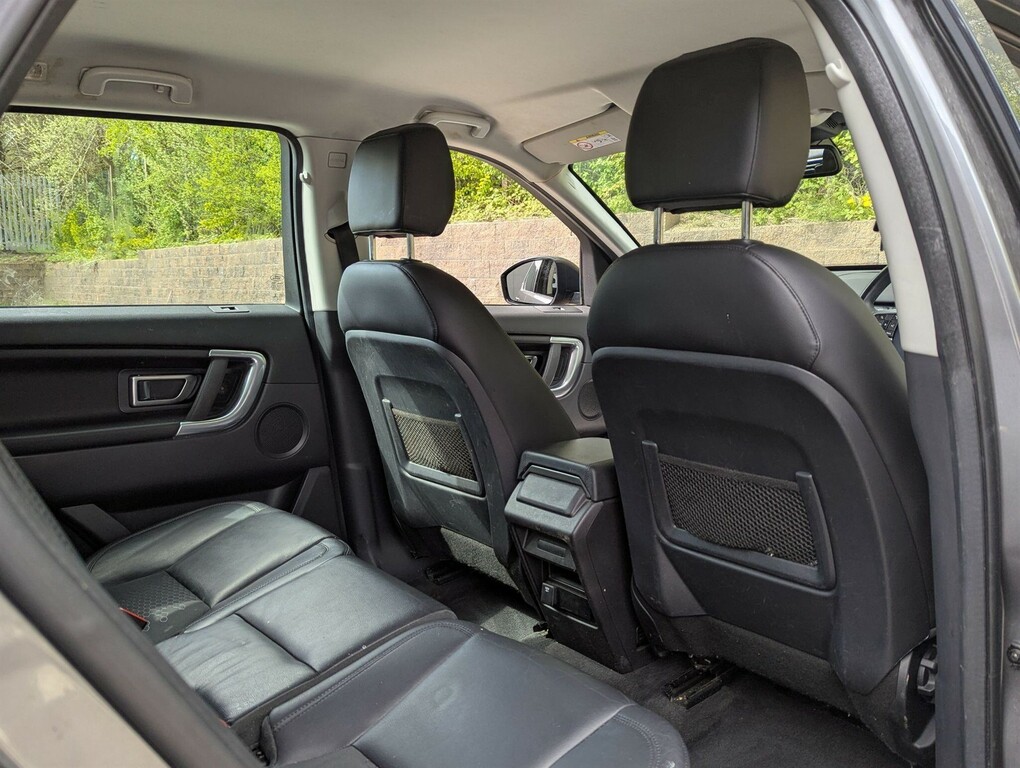 Land Rover Discovery Sport Se Tech Red #8