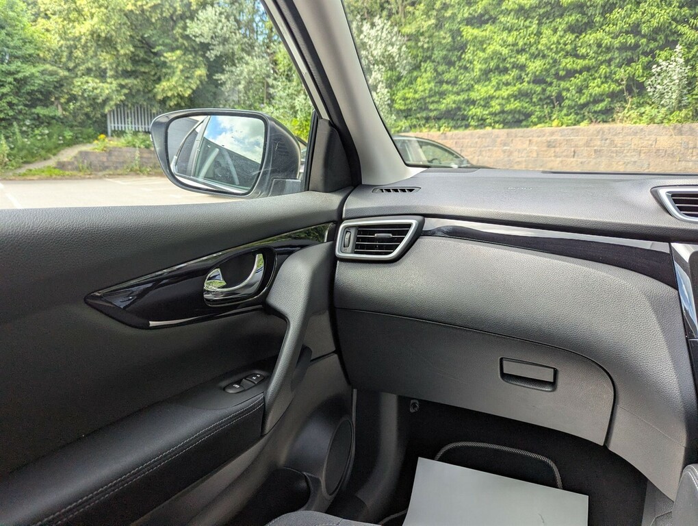 Nissan Qashqai Acenta Premium Grey #21
