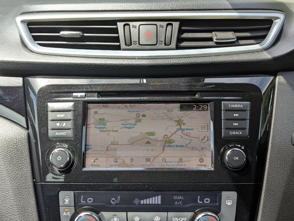 Nissan Qashqai Acenta Premium Grey #17