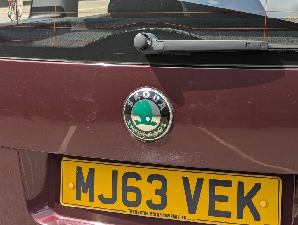 Skoda Yeti 2.0 Adventure Tdi Cr White #26