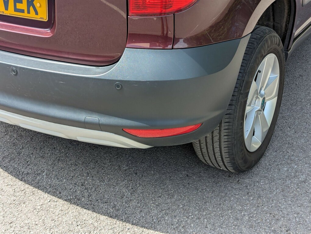 Skoda Yeti 2.0 Adventure Tdi Cr White #27