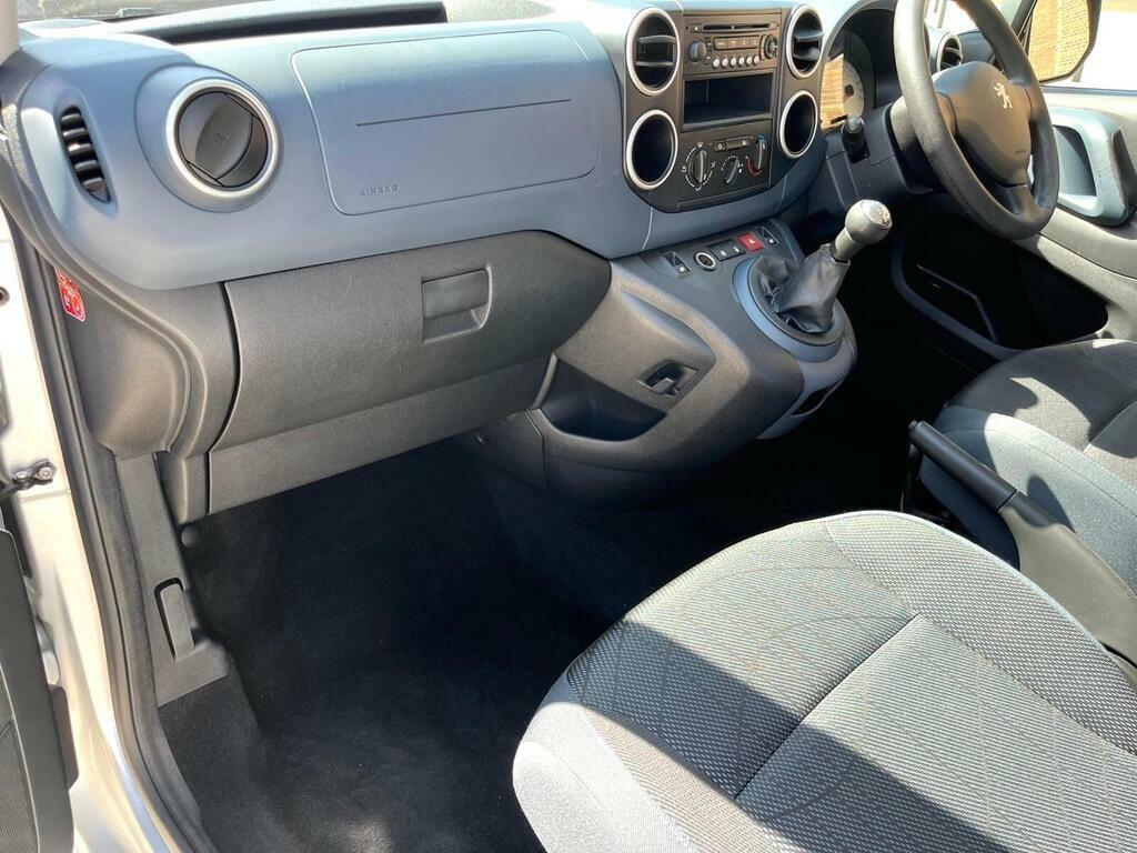 Peugeot Partner Tepee Mpv Grey #20