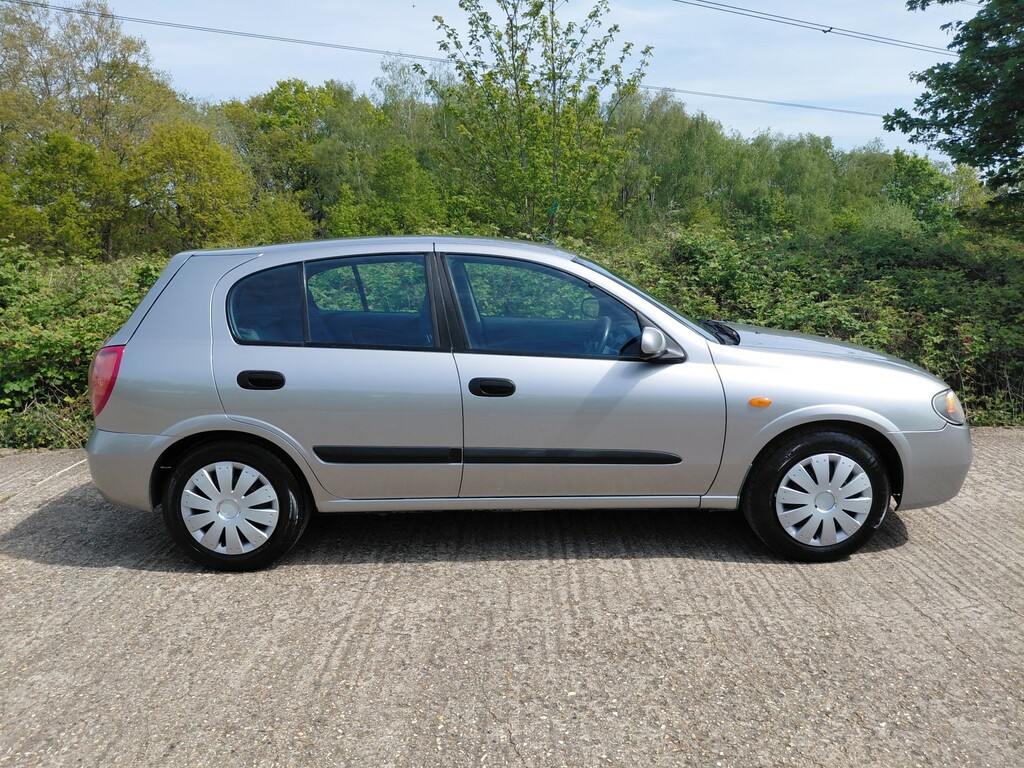 Nissan Almera 1.5 S 2005 Silver #2