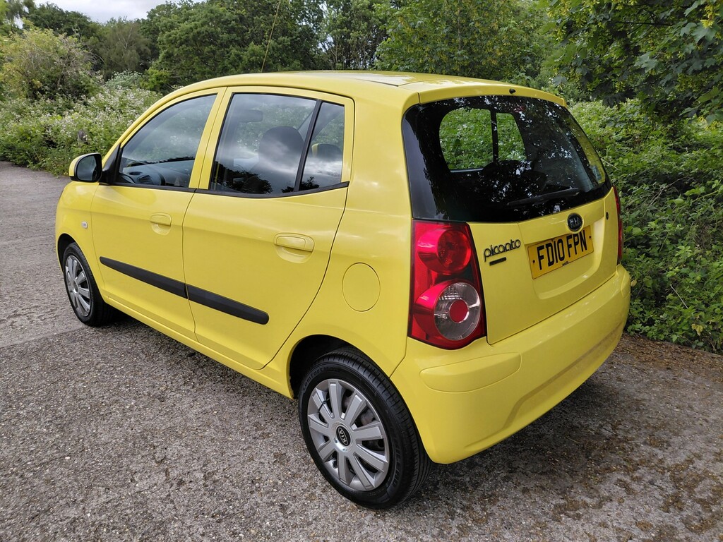 Kia Picanto 1.1 Strike Lez Free 2010 Yellow #6