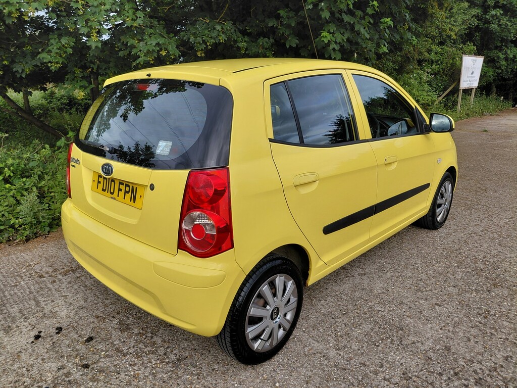 Kia Picanto 1.1 Strike Lez Free 2010 Yellow #3