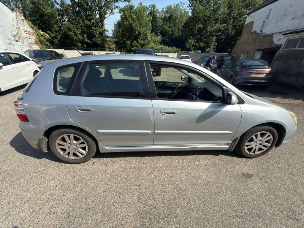 Honda Civic 1.6 I-vtec Executive 2005 Silver #2