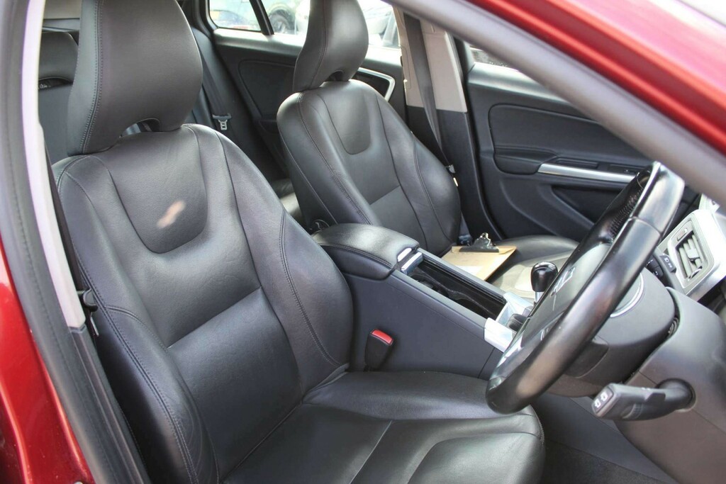 Volvo V60 D2 115 Se Powershift Gold #11