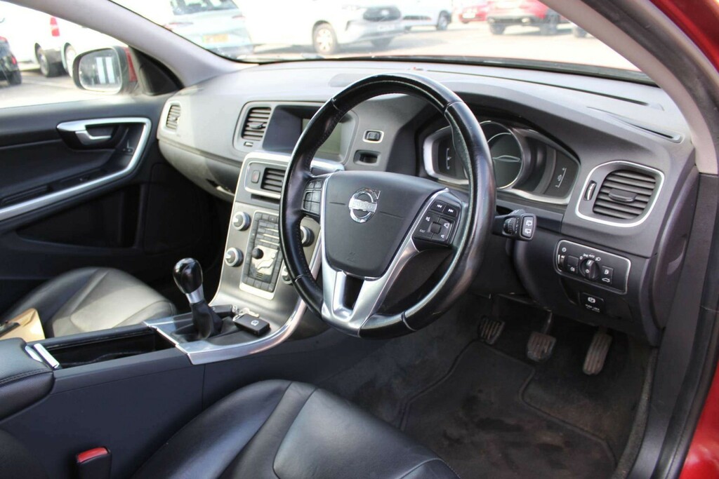 Volvo V60 D2 115 Se Powershift Gold #10