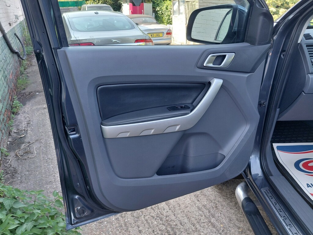 Ford Ranger Pick Up Double Cab Limited 2.2 Tdci 150 4Wd  #28