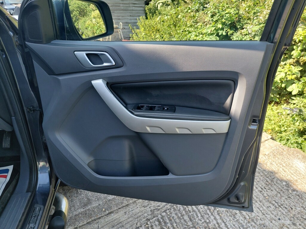 Ford Ranger Pick Up Double Cab Limited 2.2 Tdci 150 4Wd  #26