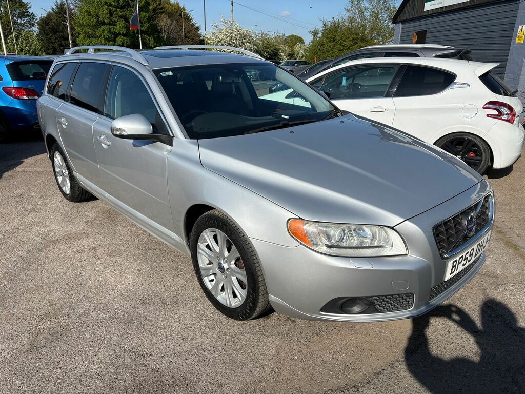 Volvo V70 2.4 D5 Se Lux Estate Euro 5 205 Silver #2