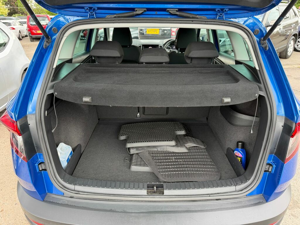 Skoda Karoq 1.5 Tsi Se Technology Blue #10