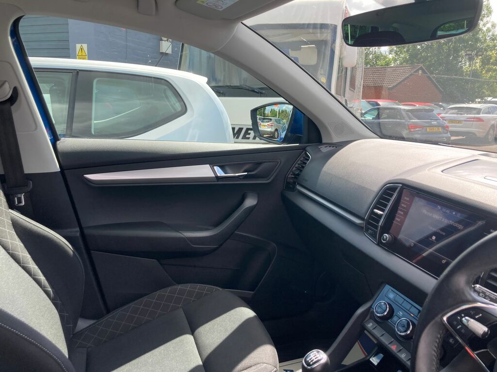 Skoda Karoq 1.5 Tsi Se Technology Blue #17