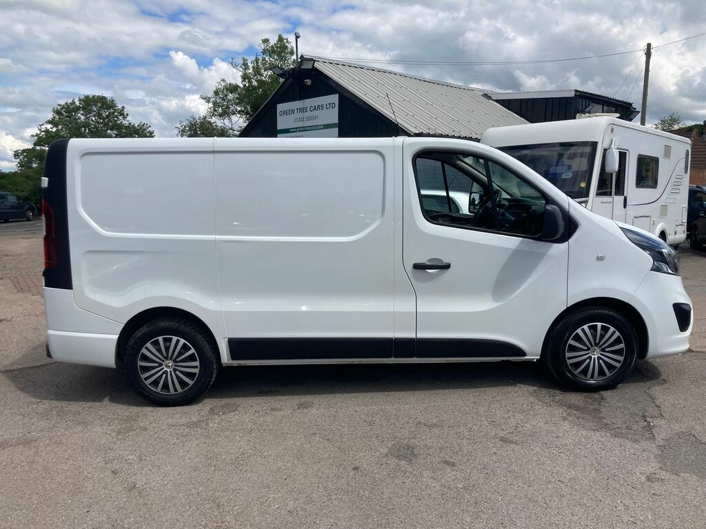 Vauxhall Vivaro 1.6 Cdti 2700 Sportive Panel Van White #4