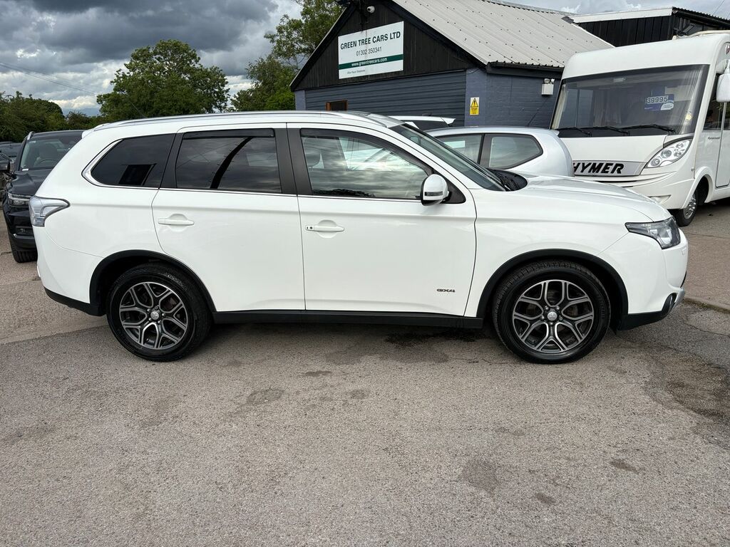 Mitsubishi Outlander Di-d Gx 3 Black #7