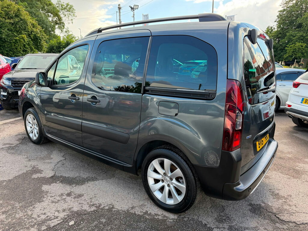 Peugeot Partner Tepee 1.2 Puretech Outdoor Mpv Euro 6 Grey #4
