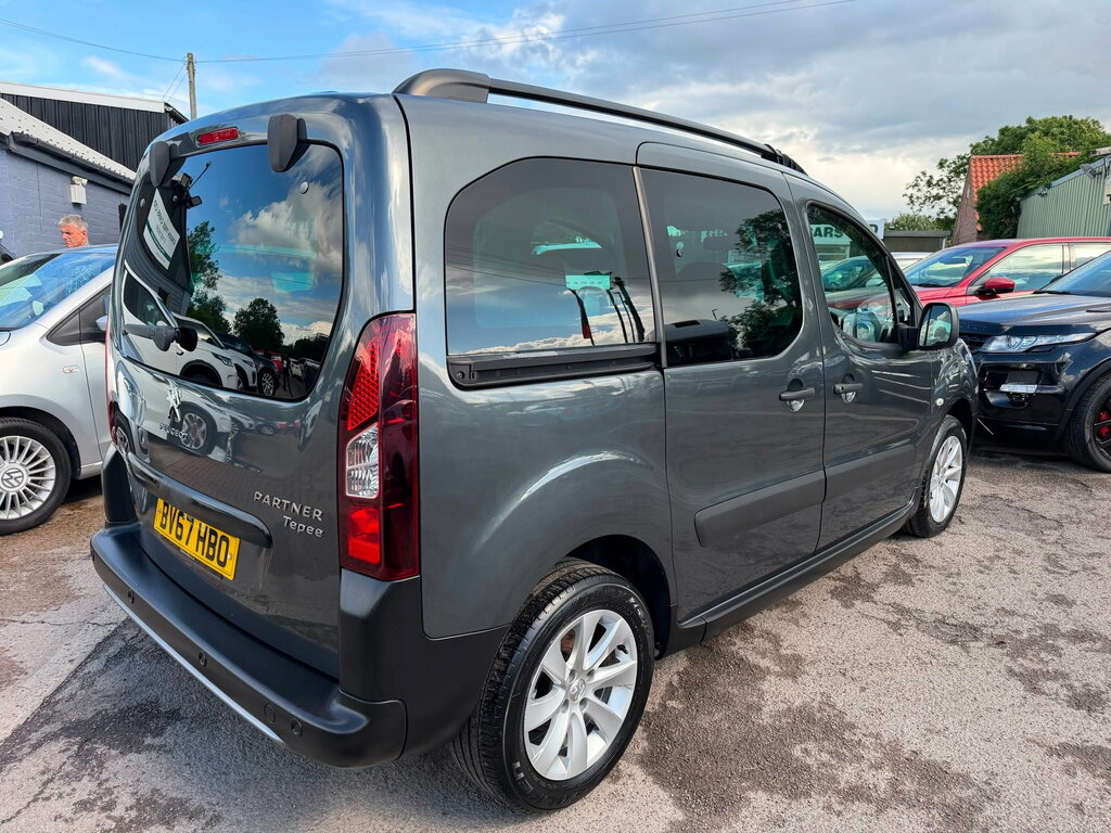 Peugeot Partner Tepee 1.2 Puretech Outdoor Mpv Euro 6 Grey #3