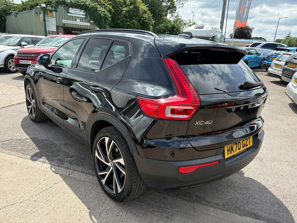 Volvo XC40 2.0 B4 Mhev R-design Pro Suv Hybrid Aut Black #3