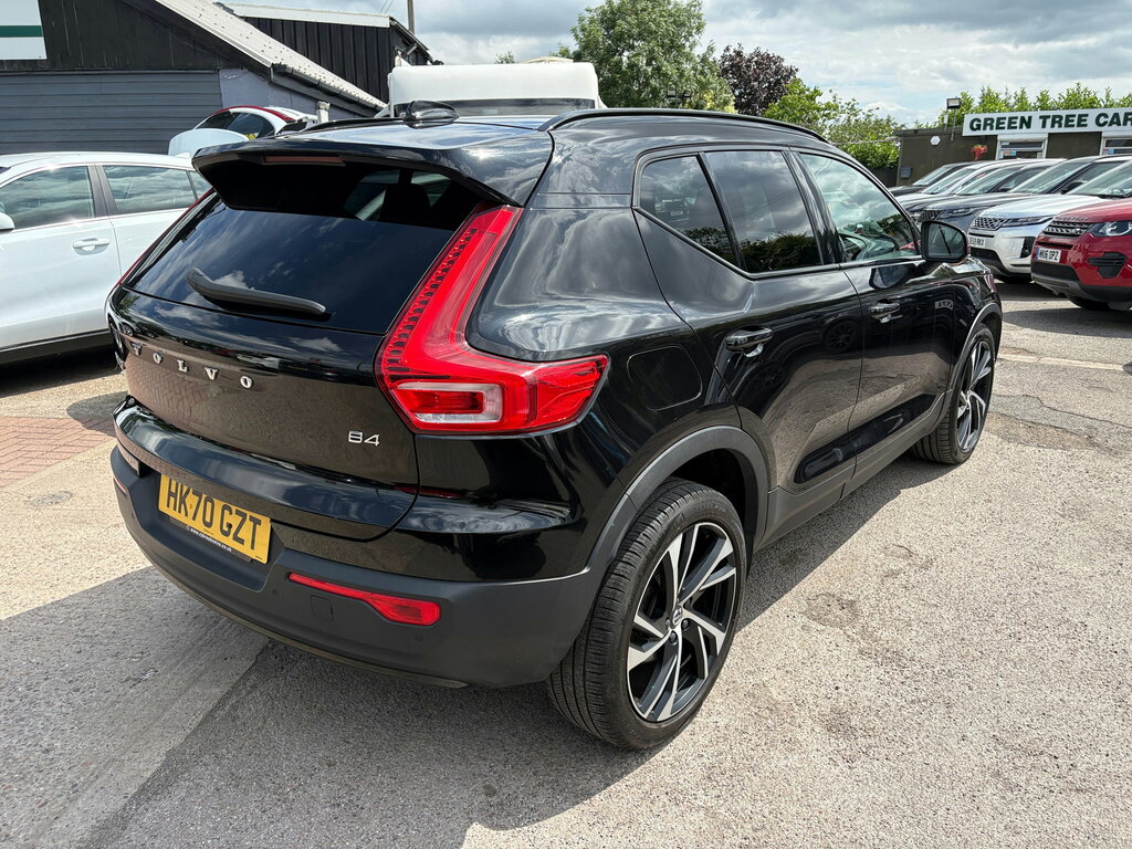 Volvo XC40 2.0 B4 Mhev R-design Pro Suv Hybrid Aut Black #4