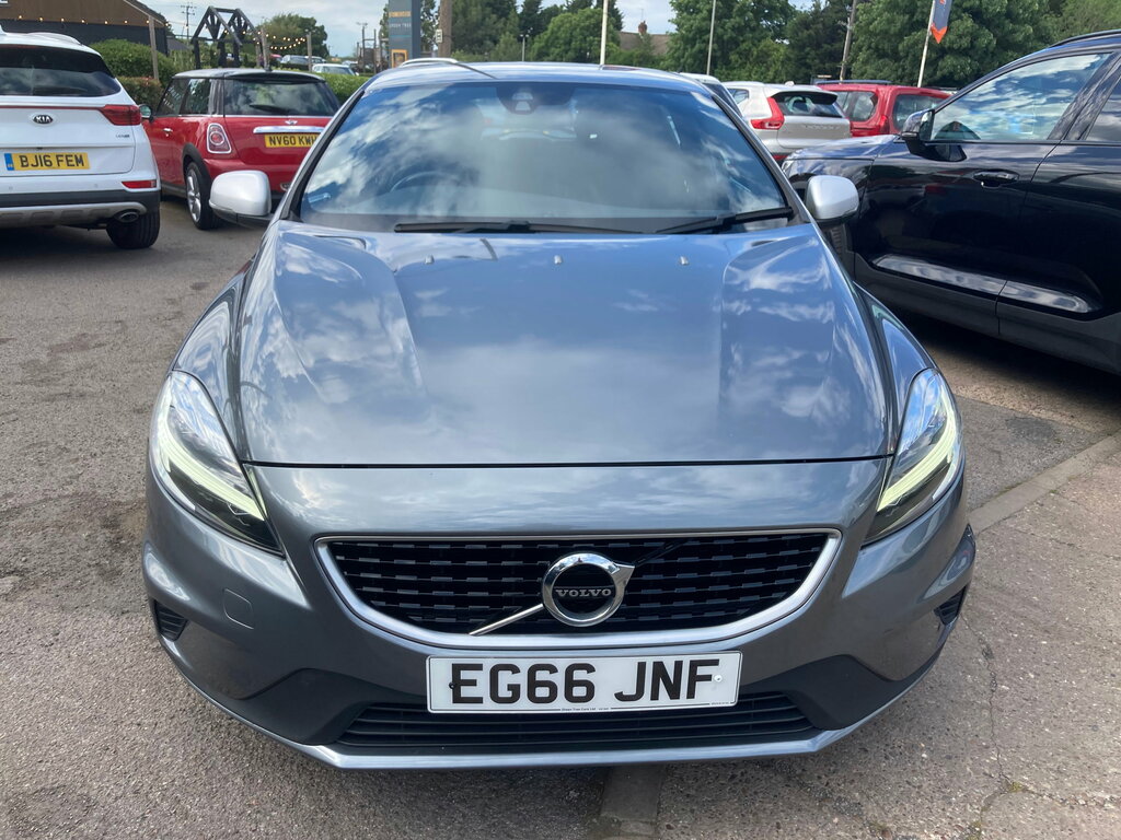 Volvo V40 1.5 T3 R-design Nav Plus Hatchback Grey #2