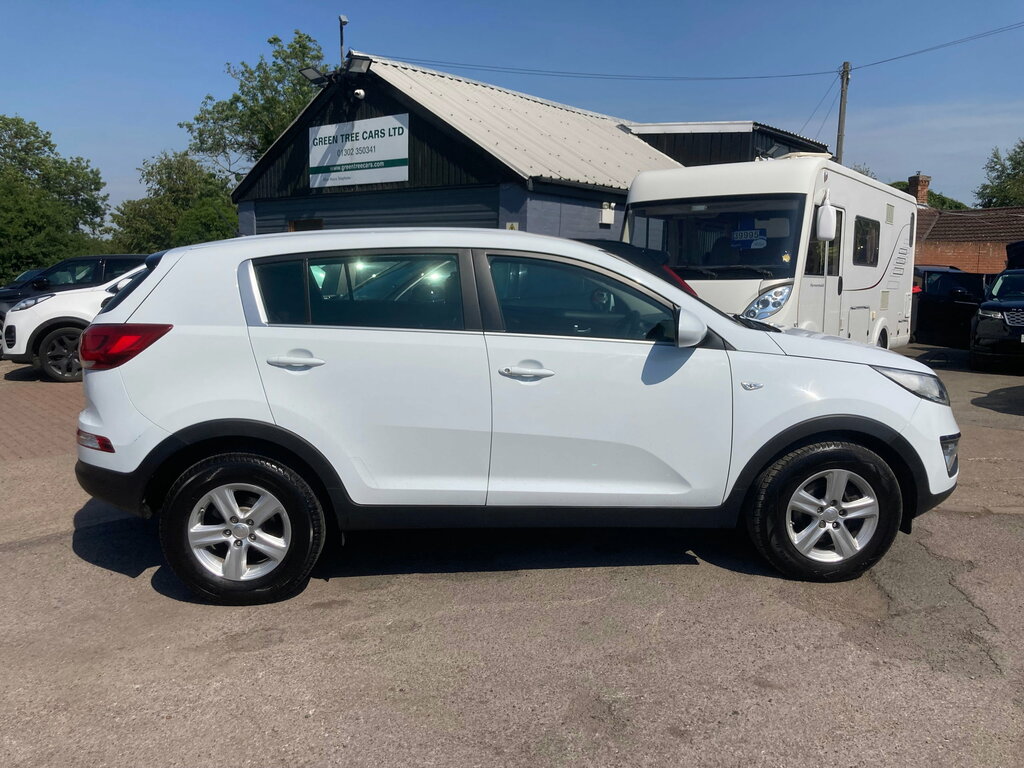 Kia Sportage 1.6 Gdi 1 Suv 2Wd Euro 5 133 Bh White #5