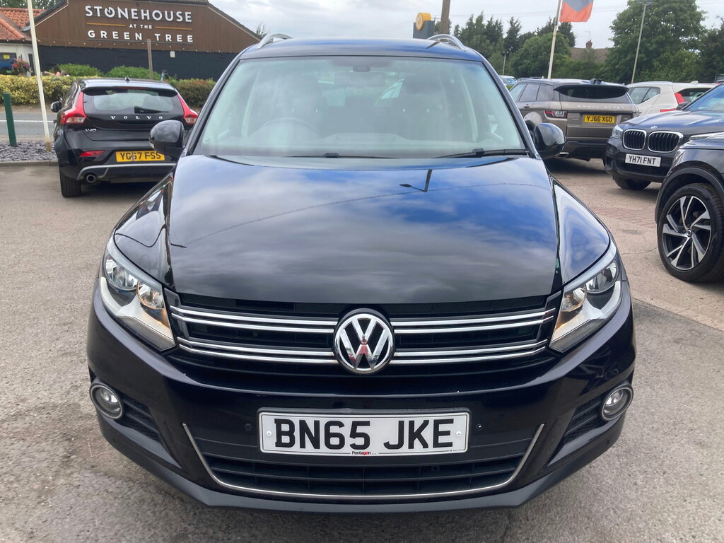 Volkswagen Tiguan 2.0 Tdi Bluemotion Tech Match Suv Dsg 4 Black #2