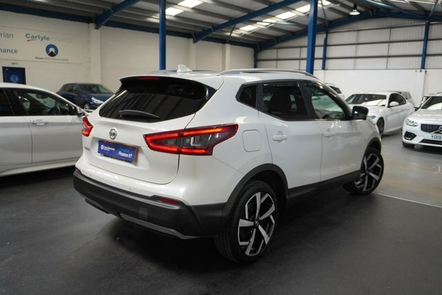 Nissan Qashqai Dci Tekna Suv White #4