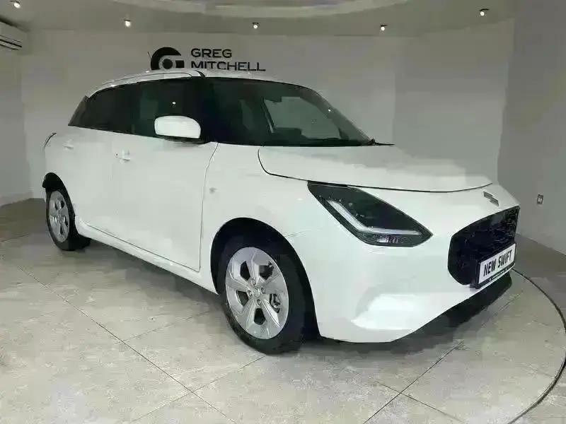 Suzuki Swift 1.2 Mild Hybrid Motion White