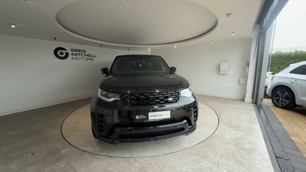 Land Rover Discovery 3.0 D300 R-dynamic Hse GX23UWL Black #2