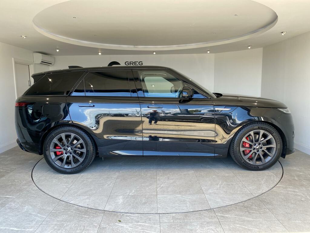 Land Rover Range Rover Sport 3.0 D300 Dynamic Se HN24VTF Black #4