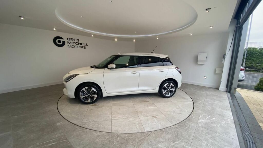 Suzuki Swift 1.2 Mild Hybrid Ultra BVZ3827 White #4
