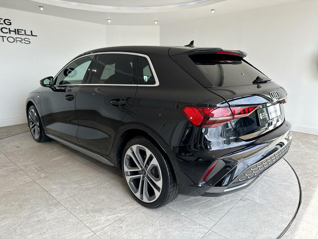 Audi A3 1.5 Tfsi E 204 S Line S Tronic LM75VGV Black #5