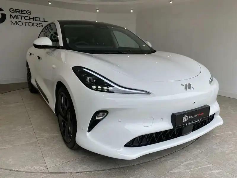 MG IM6 553Kw Launch Edition 100Kwh Awd White #3