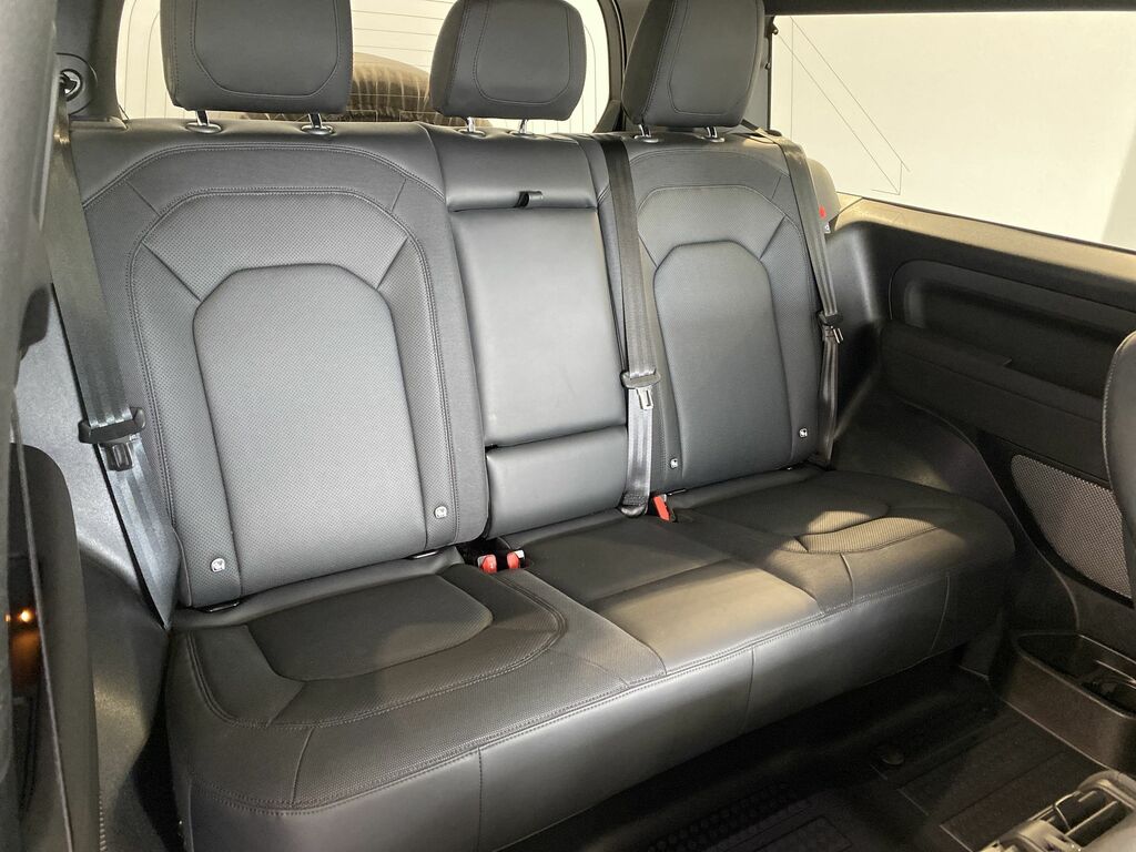 Land Rover Defender 90 V8 Black #14