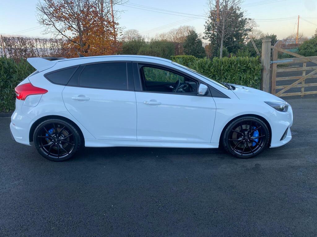 Ford Focus 2.0T Ecoboost St-3 White #19
