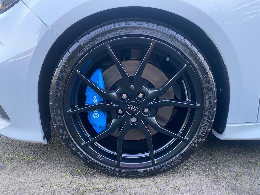 Ford Focus 2.0T Ecoboost St-3 White #9