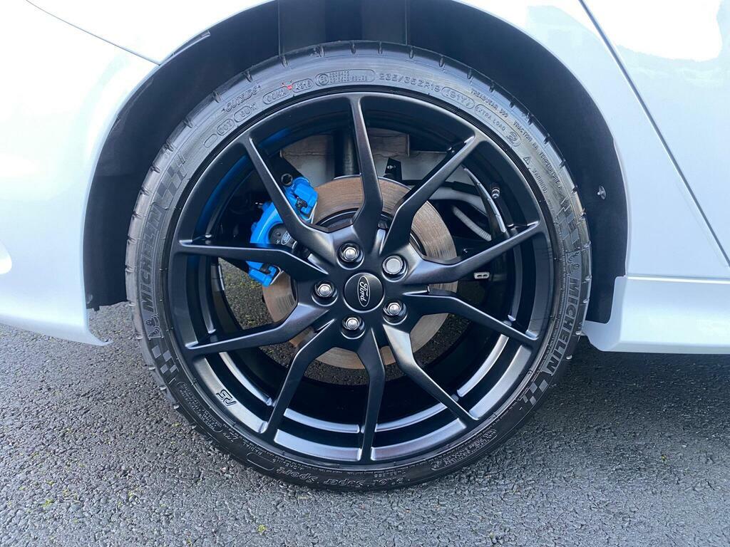 Ford Focus 2.0T Ecoboost St-3 White #20