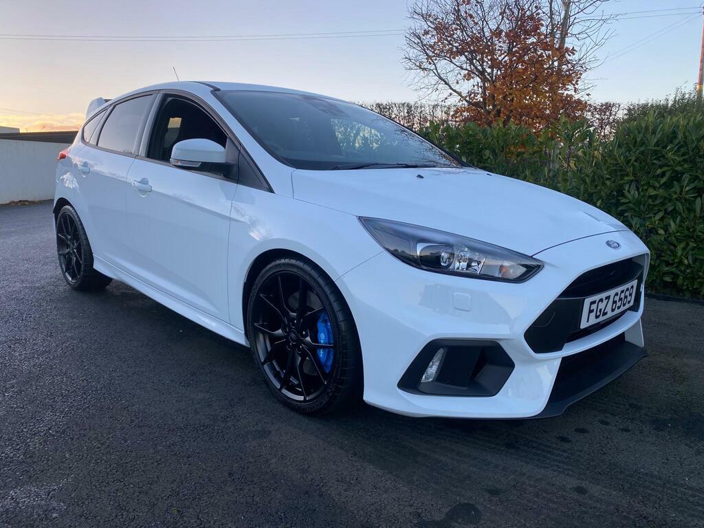 Ford Focus 2.0T Ecoboost St-3 White #18