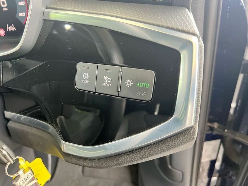 Audi Q3 Q3 Technik 35 Tfsi Mhev S-a Silver #40
