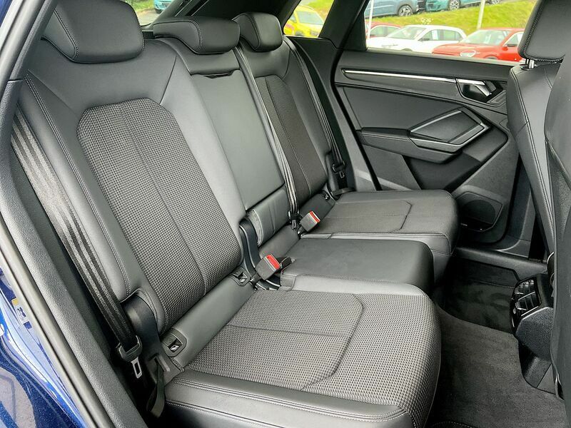 Audi Q3 Q3 Technik 35 Tfsi Mhev S-a Silver #36