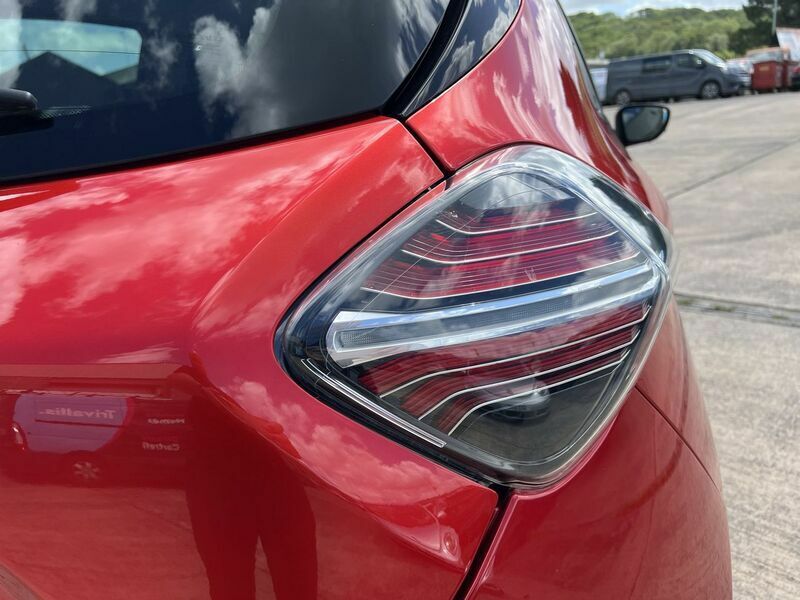 Renault Zoe E R135 Ev50 52Kwh Iconic Rapid Charge #28