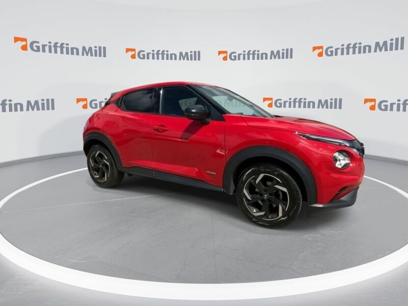 Nissan Juke 1.6 N-connecta Suv Hybrid Euro 6 Red #2