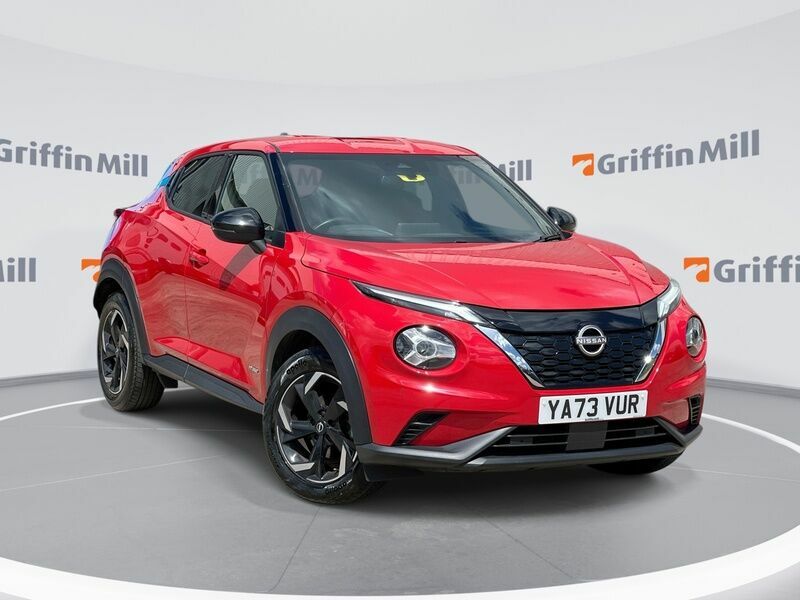 Nissan Juke 1.6 N-connecta Suv Hybrid Euro 6 Red
