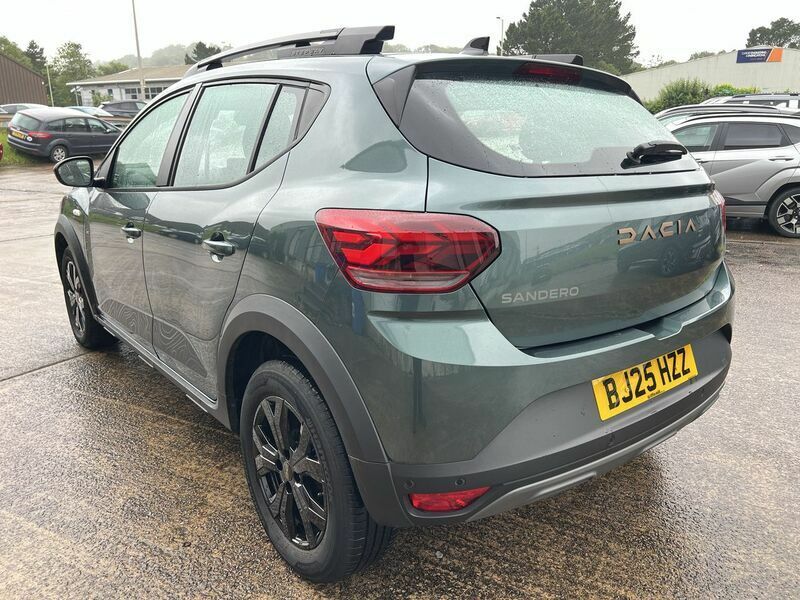 Dacia Sandero Journey Black #13