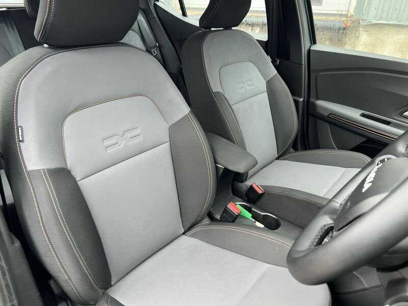 Dacia Sandero Journey Black #37