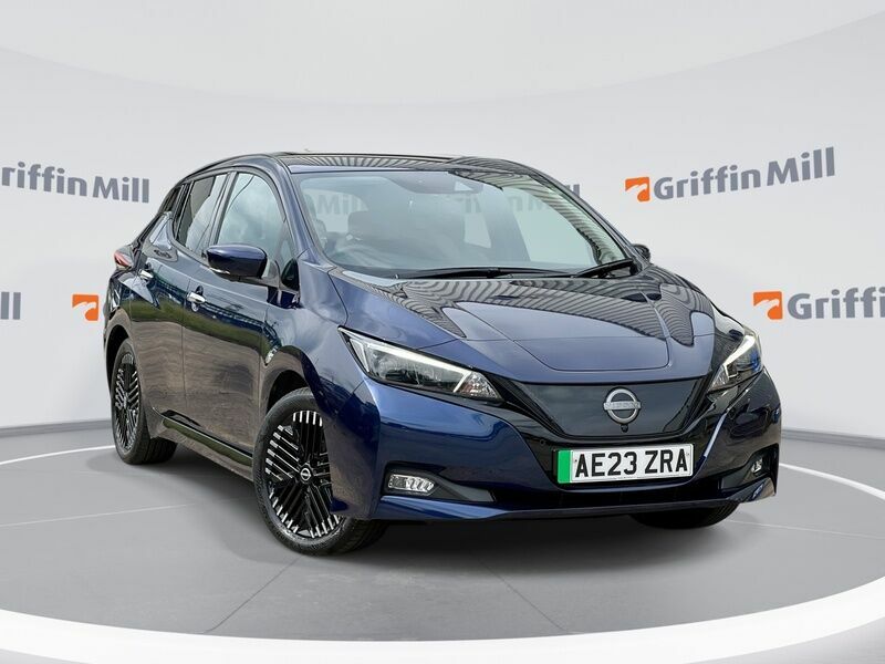 Nissan Leaf 39Kwh Tekna Hatchback 150 Ps Blue